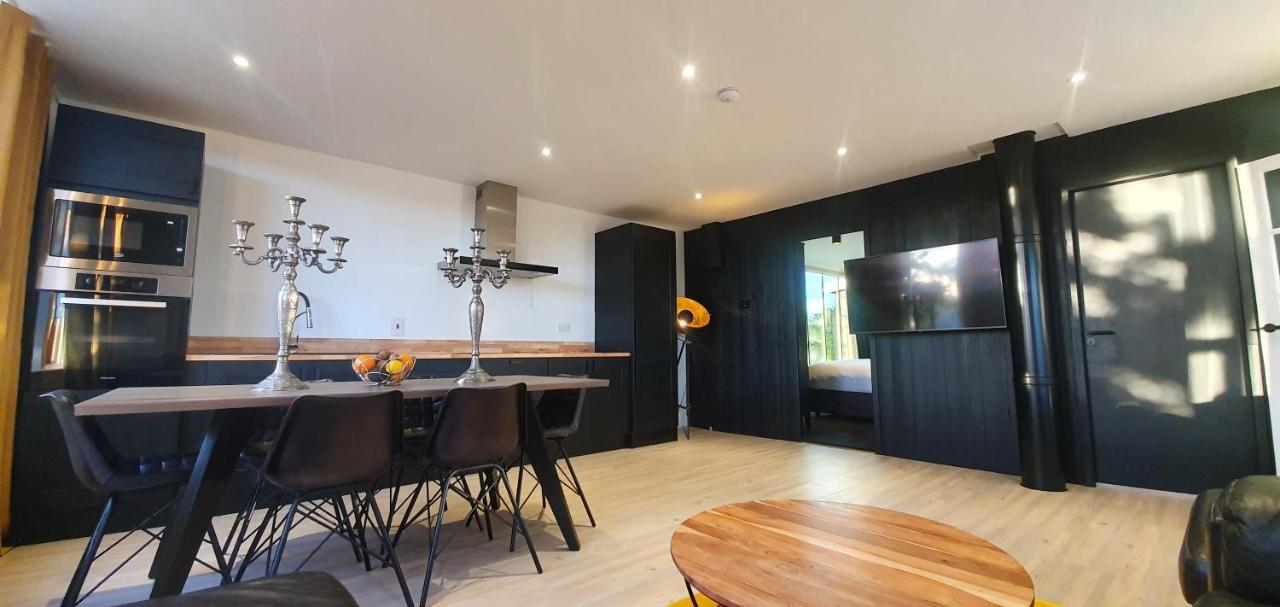 Contemporary Dublin Suite With Hot Tub Lispapple Cross Roads Εξωτερικό φωτογραφία