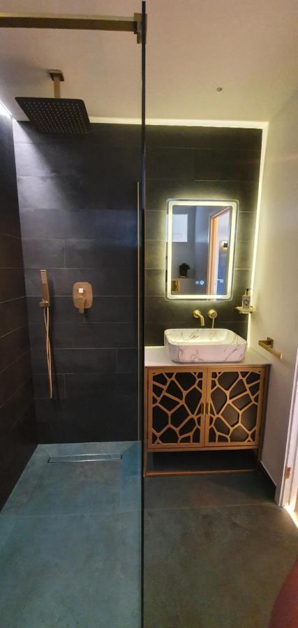 Contemporary Dublin Suite With Hot Tub Lispapple Cross Roads Εξωτερικό φωτογραφία